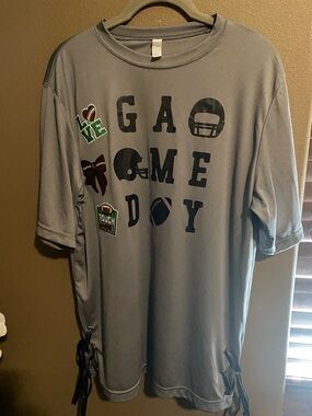 Hand crafted Gray 'Game Day' Football Short-Sleeve Tee